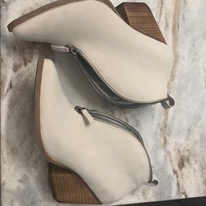 Coconuts by Matisse Ivory Alive Heel